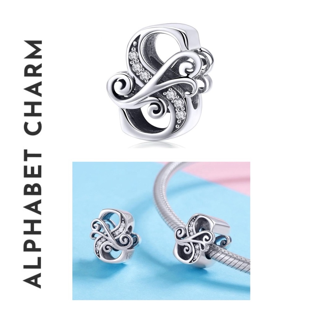 🐘🐘 S925 Sterling Silver Diamond Letter “S” Charm